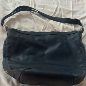 Chic Black Leather Shoulder Bag